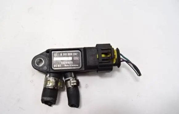 Alfa Romeo Giulietta Exhaust gas pressure sensor 55241075 120711T1717F 0281006287