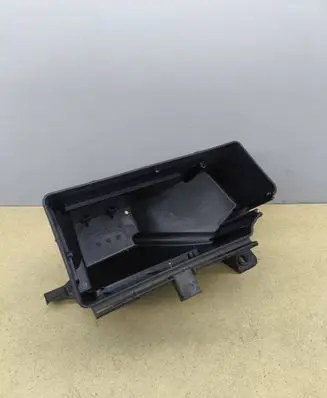 Other engine bay part