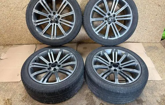 Peugeot RCZ R18 alloy rim 9673495377