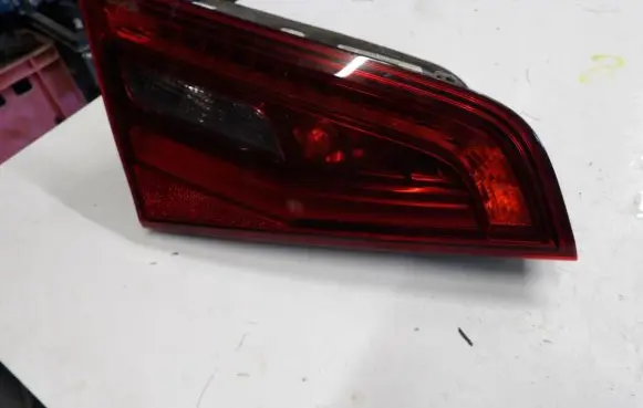 Audi A3 S3 8V Tailgate rear/tail lights 8V4945093A