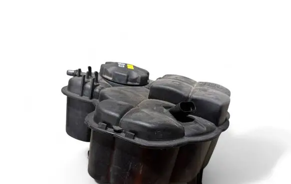 BMW M5 F90 Coolant expansion tank/reservoir 8090271 10808611