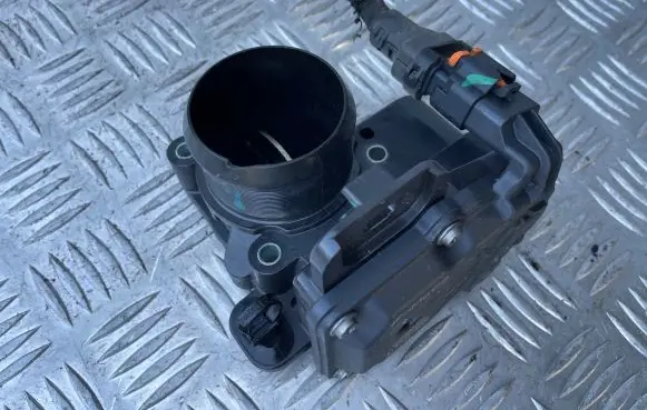 Peugeot 508 RXH Throttle valve 9806625280 50274VB A2C85766300