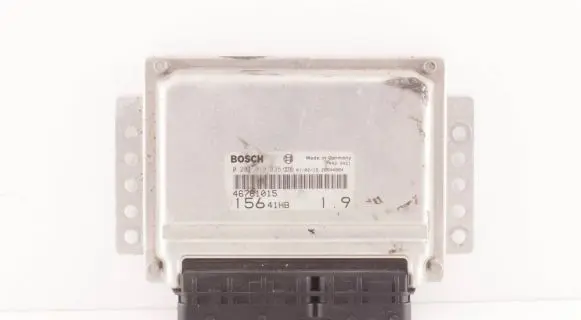 Alfa Romeo 156 Engine control unit/module 46761015 0281010335