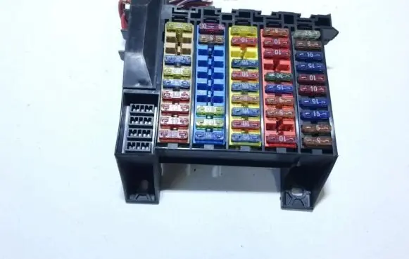 Audi A8 S8 D2 4D Fuse box set