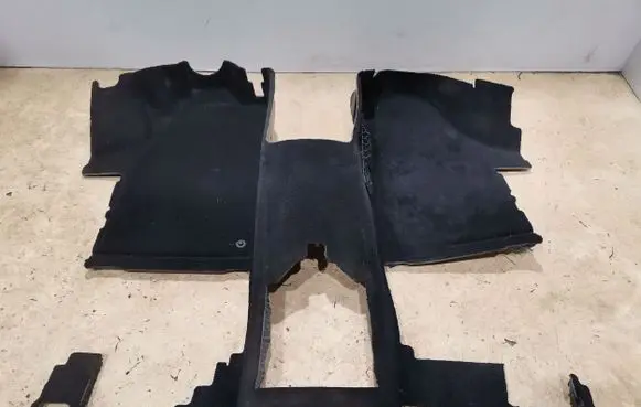 Mercedes-Benz Vito Viano W447 Front floor carpet liner A4476804703