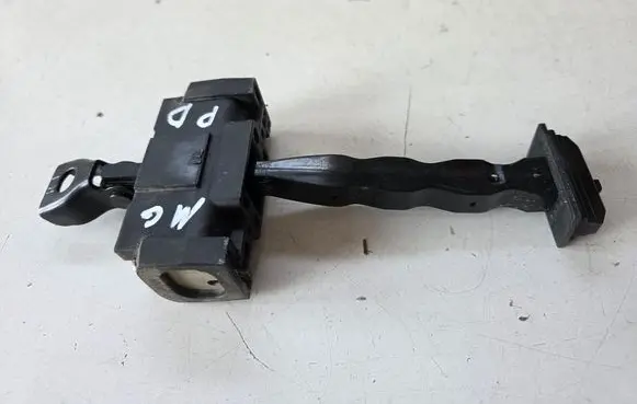 MG MG4 ev Front door check strap stopper 
