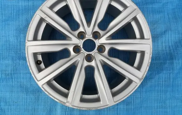Audi A1 R17 alloy rim 8X0601025AL