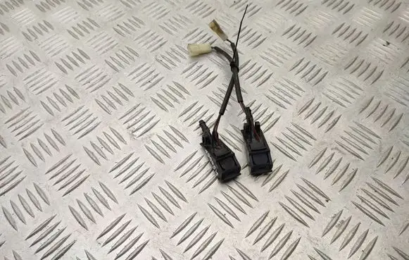 Volkswagen T-Roc Windshield washer spray nozzle 7E0955986A