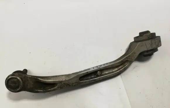 Front lower control arm/wishbone