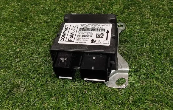 Ford Focus C-MAX Airbag control unit/module AM5T14B321AF 0285010929