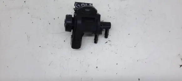 Volkswagen Golf IV Turbo solenoid valve 1J0906263A