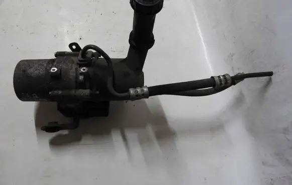 Citroen C4 Aircross Power steering pump 9676740380