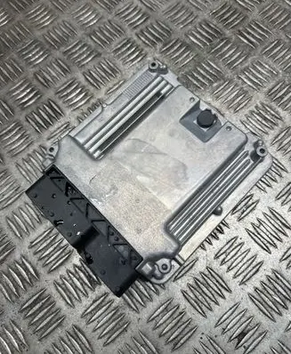 BMW X5 F15 Engine control unit/module 8586544
