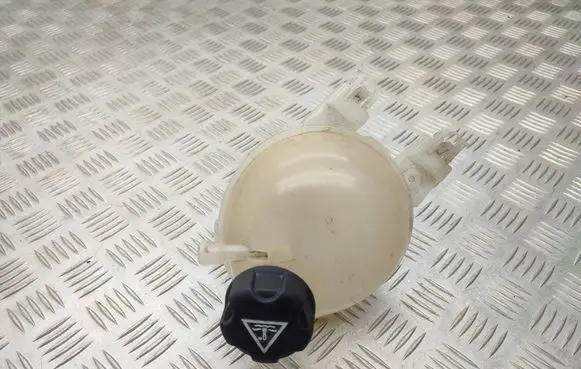 Citroen C3 Aircross Coolant expansion tank/reservoir 9800777280