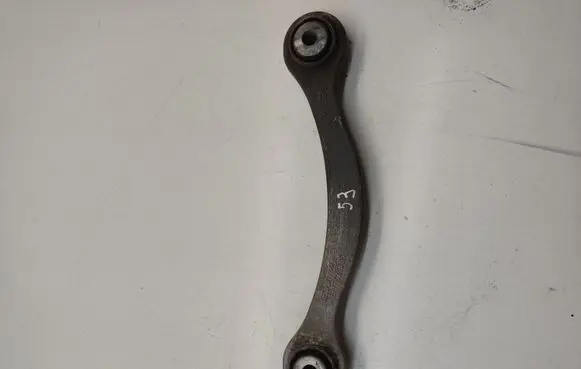 Mercedes-Benz CLS C219 Rear control arm 2303521805