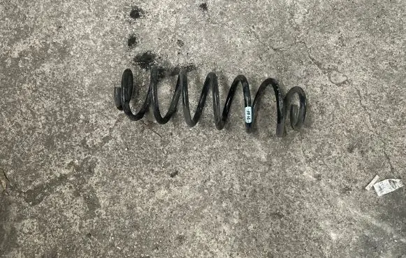 Volkswagen Golf VII Rear coil spring 5Q0511121AF