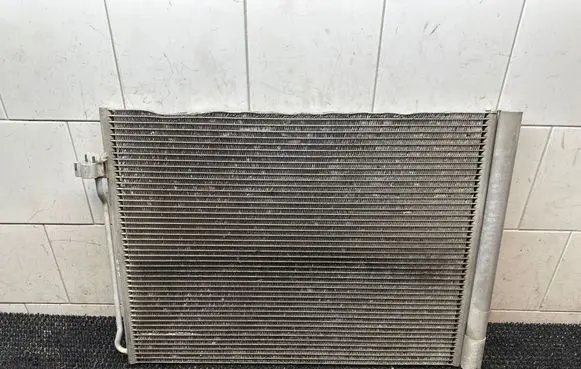 A/C cooling radiator (condenser)