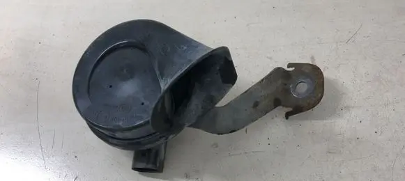 Volkswagen PASSAT B6 Horn signal 3C0951221