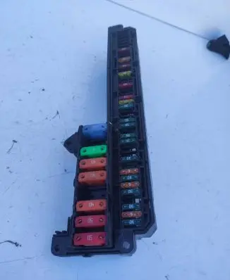 BMW 5 E60 E61 Fuse module 6957330