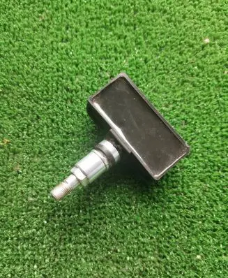 Volkswagen Touareg II Tire pressure sensor 7L0907275
