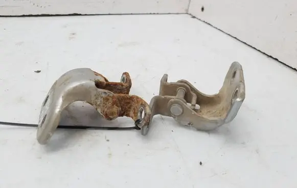 Daihatsu Sirion Rear door hinge set 