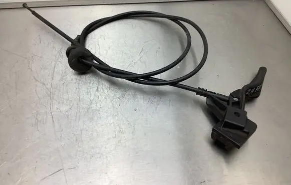 Opel Zafira B Engine bonnet (hood) release handle 218186591