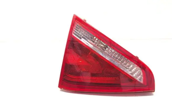 Audi A5 8T 8F Tailgate rear/tail lights 8T0945093 AU484