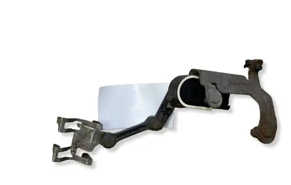Mercedes-Benz GLC X253 C253 Rear air suspension level height sensor A0009053704