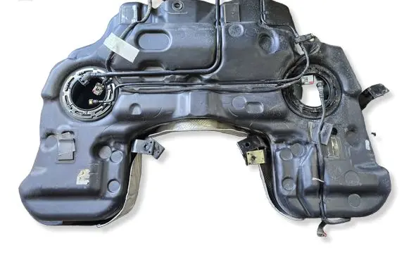 Dodge Durango III Fuel tank 68373348AD