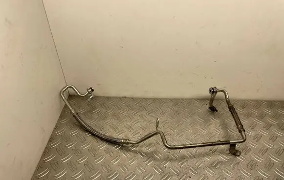 Ford Focus Fuel line/pipe/hose JA6G9V472AA