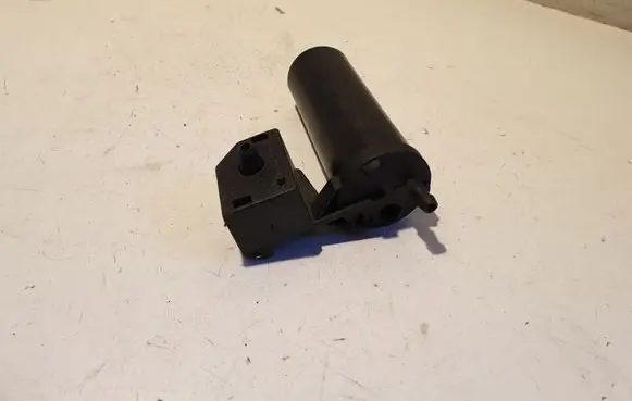 Vacuum air tank