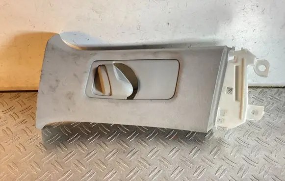Lexus RX 450H (B) pillar trim (top) 6242048111