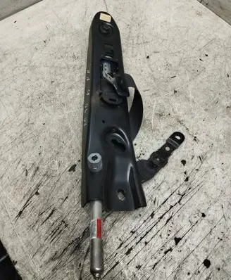 Volvo XC90 Front seatbelt 