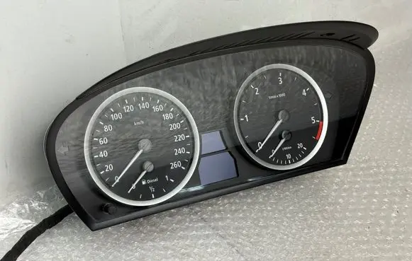 BMW 5 E60 E61 Speedometer (instrument cluster) 6983153 62116983153