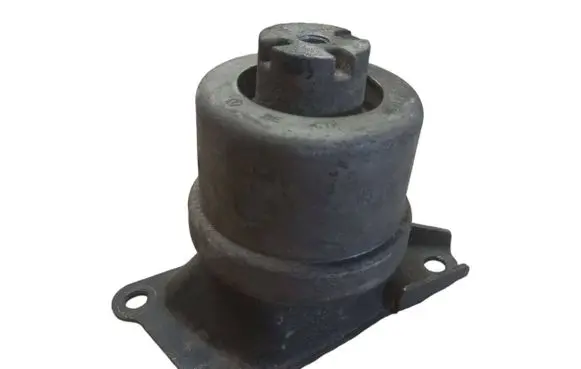 Volkswagen Transporter - Caravelle T5 Engine mount bracket 7H0199256E