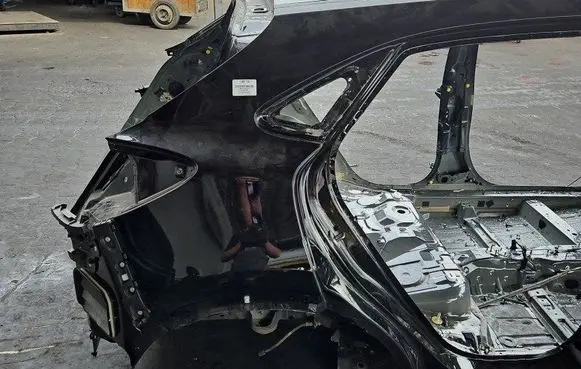 Rear quarter panel