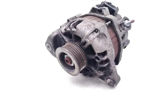 Hyundai i10 Generator/alternator 37300-04700