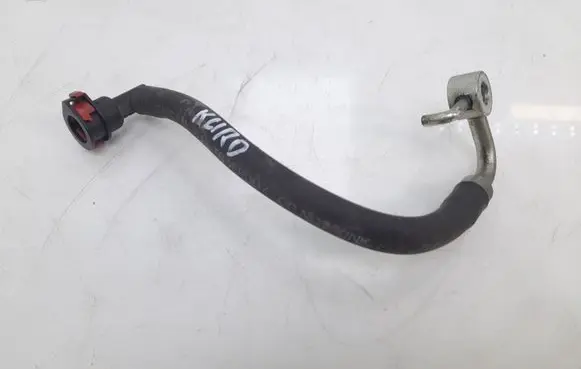 Toyota Avensis T250 Fuel line/pipe/hose 