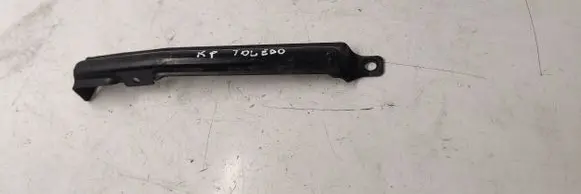 Seat Toledo III (5P) Fender mounting bracket 5p0803249A