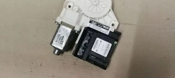 Audi A3 S3 8P Sliding door electric window regulator 8P0959802E