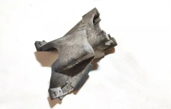 Citroen C5 Engine mounting bracket 9638770480