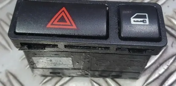 BMW X5 E53 Hazard light switch 6318368920 6.31-8368920