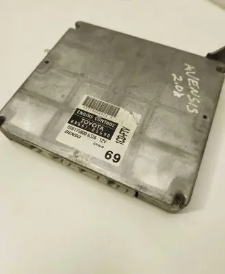 Toyota Avensis T250 Engine control unit/module 8966105690 MB1758006326 1758006326