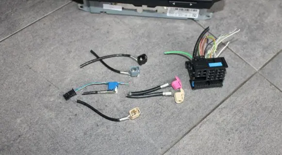 BMW 3 E90 E91 Sound system wiring loom 106887 9257189 65129257189