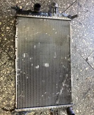 Opel Zafira A Coolant radiator 09157937