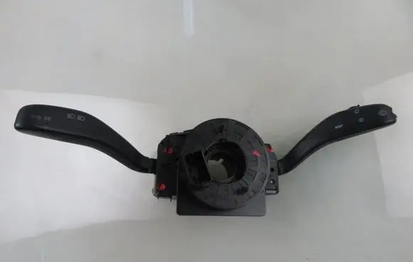 Wiper turn signal indicator stalk/switch