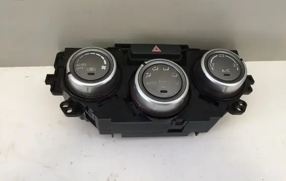 Subaru Impreza II Climate control unit 72311FG030
