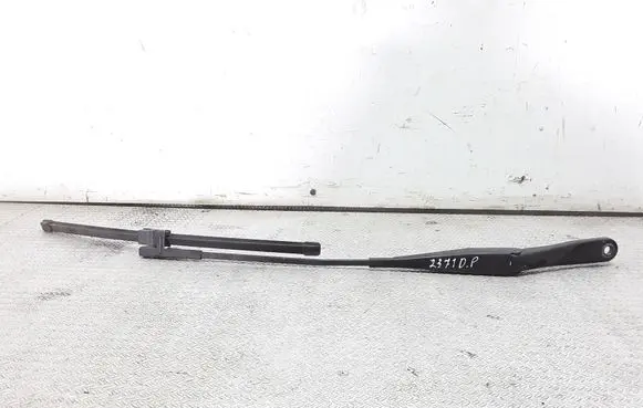 Windshield/front glass wiper blade