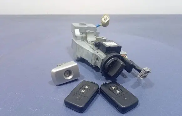 Nissan Qashqai Ignition lock 216697757
