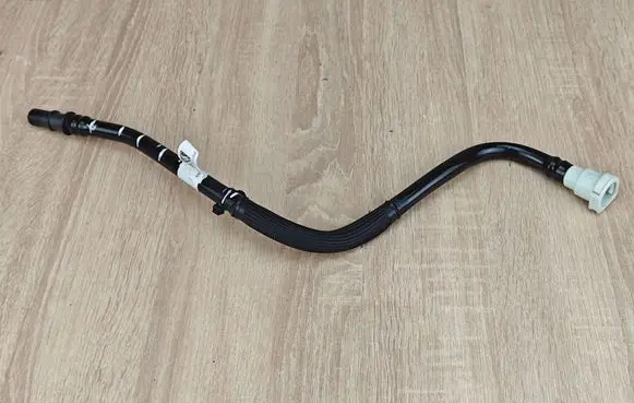 Volkswagen Amarok II Fuel line pipe MB3Q9S327AG
